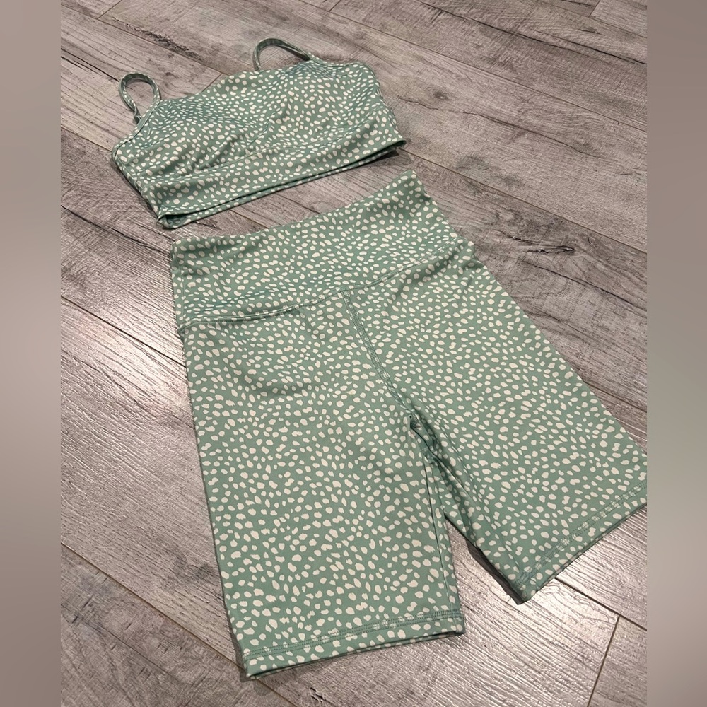 Forever 21 Workout Set | S bottom M top